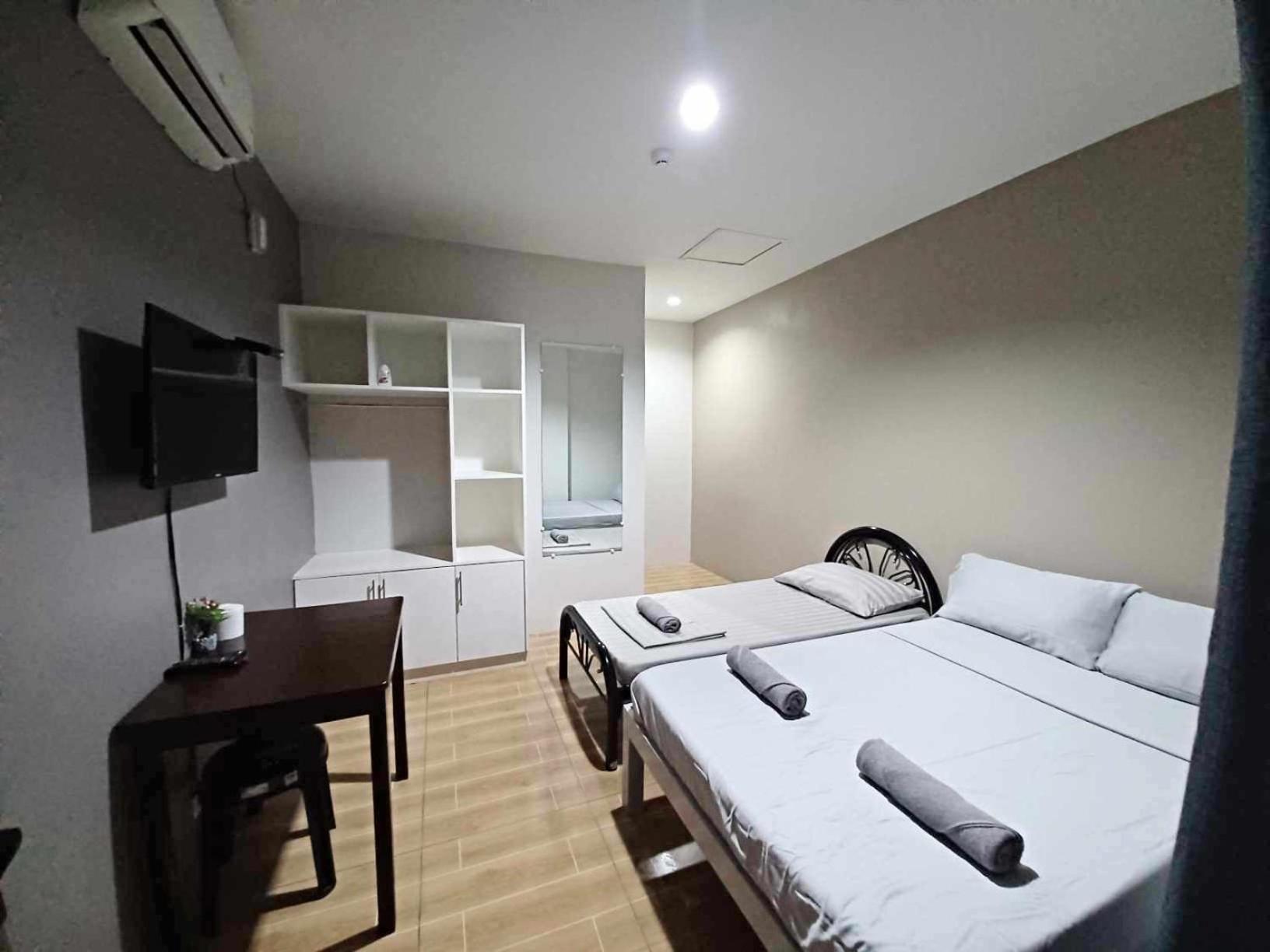 2020 Travelers Inn Dumaguete City Exteriér fotografie