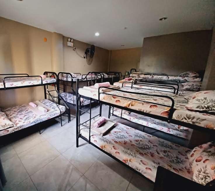2020 Travelers Inn Dumaguete City Exteriér fotografie
