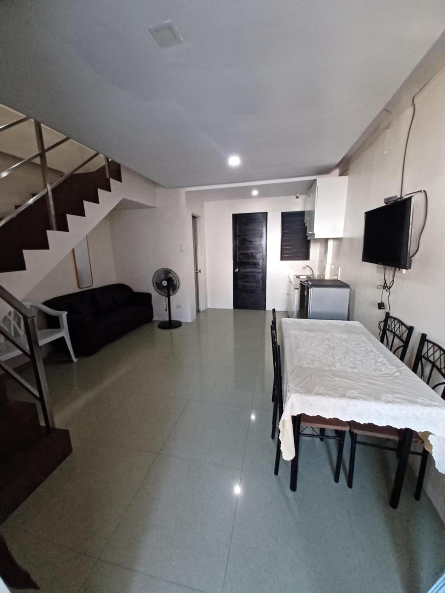 2020 Travelers Inn Dumaguete City Exteriér fotografie