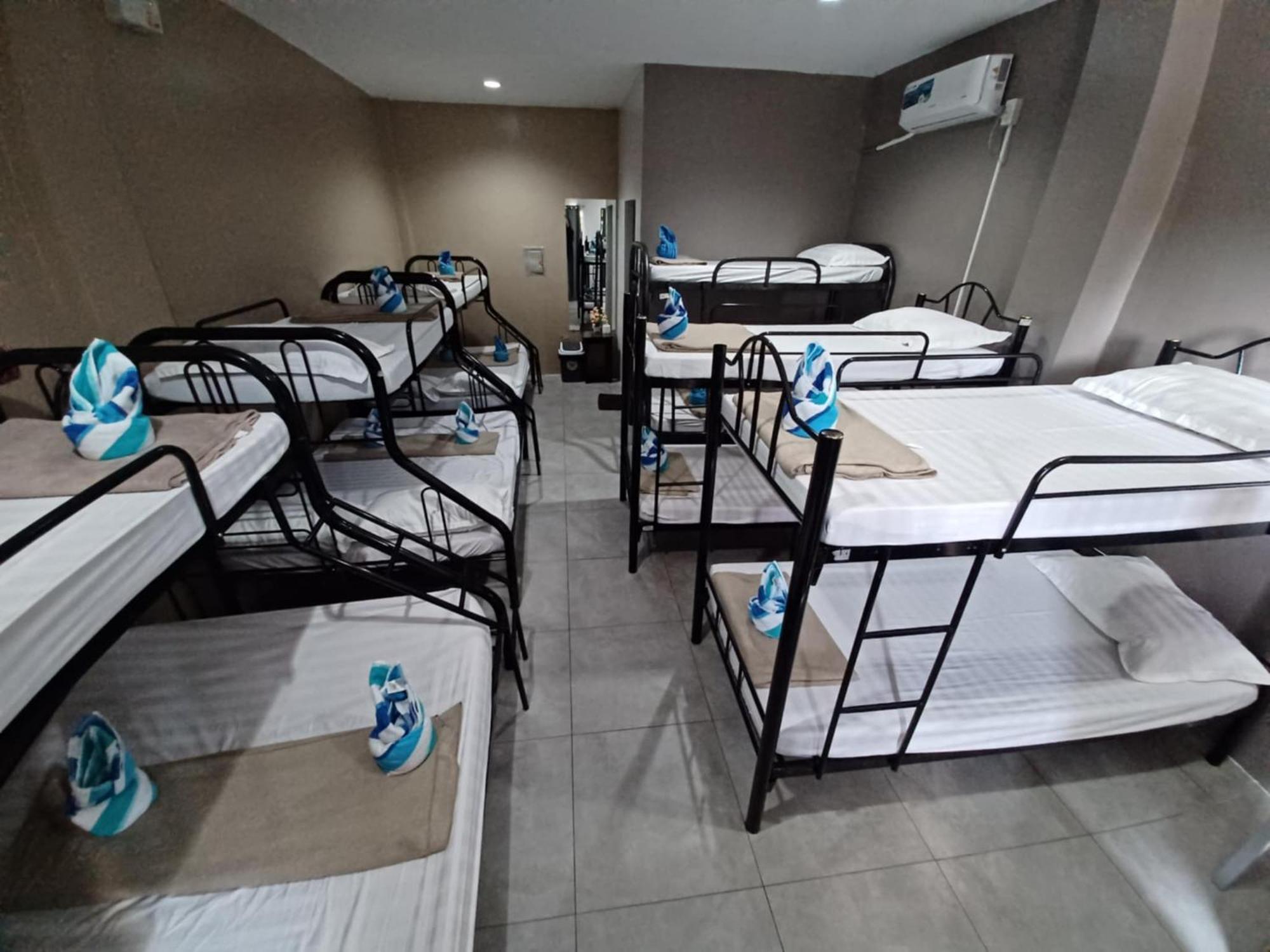 2020 Travelers Inn Dumaguete City Exteriér fotografie