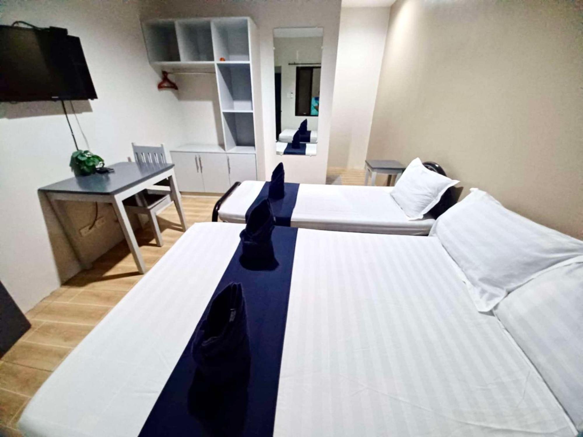 2020 Travelers Inn Dumaguete City Exteriér fotografie